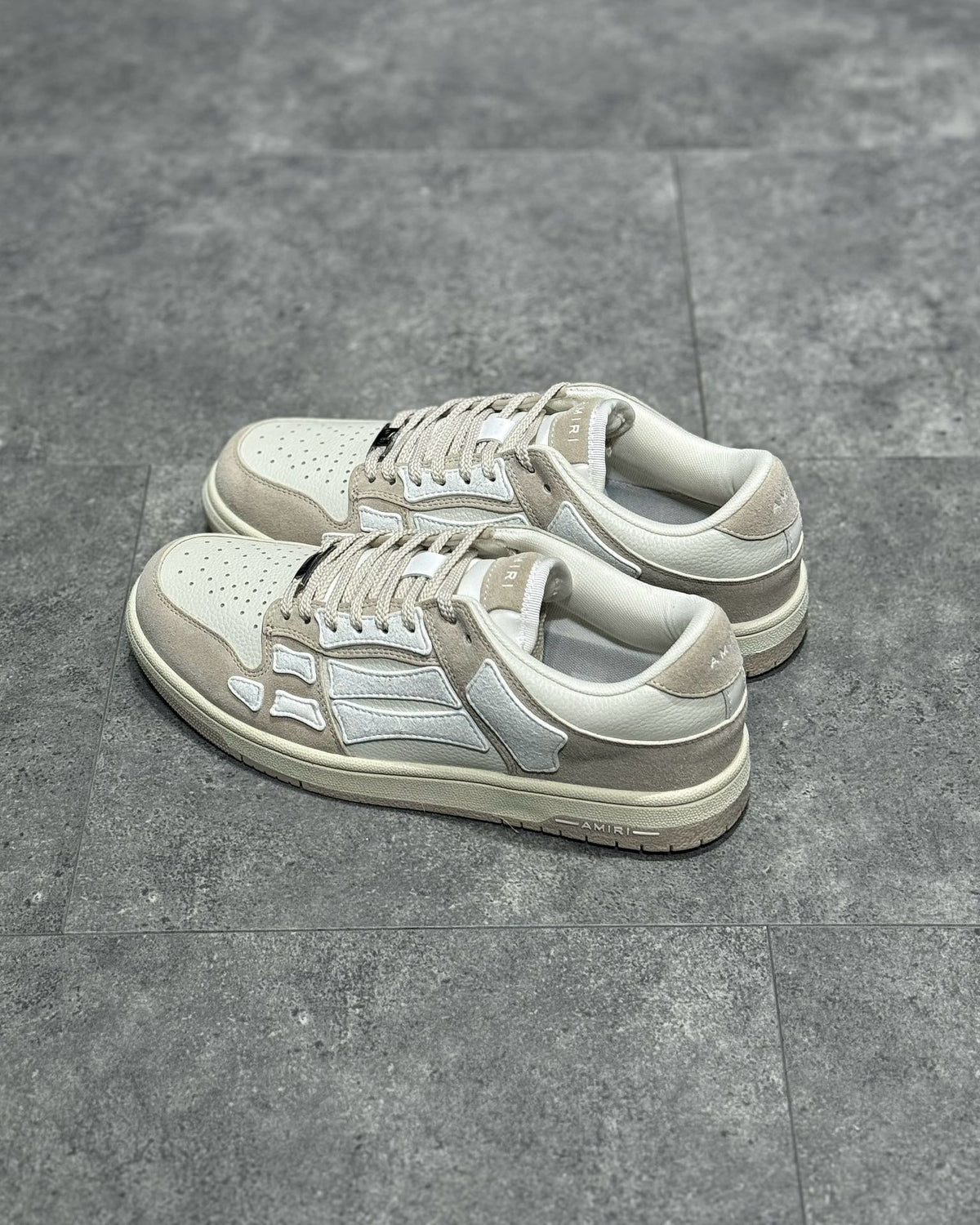 AMR Sneakers