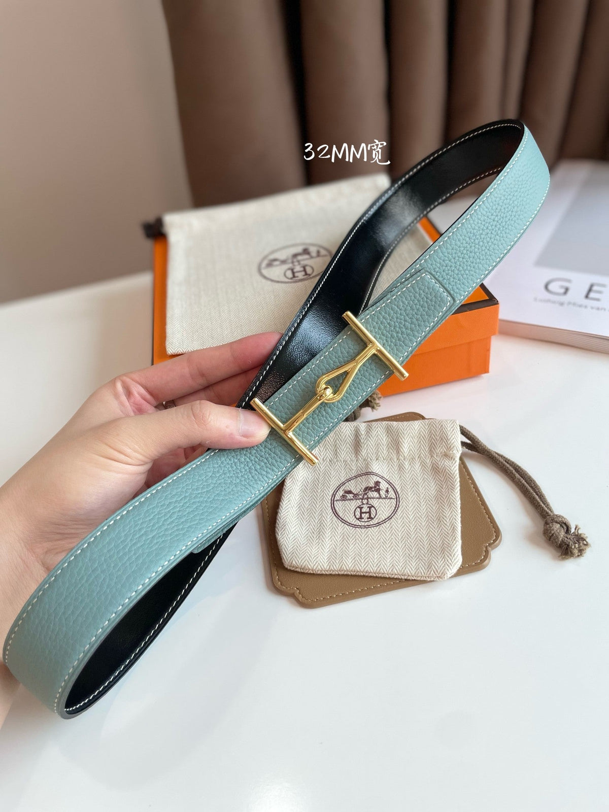 JUMBO BELT GOLD BUCKLE & REVERSIBLE ASH GREEN AND BLACK LEATHER STRAP 32MM