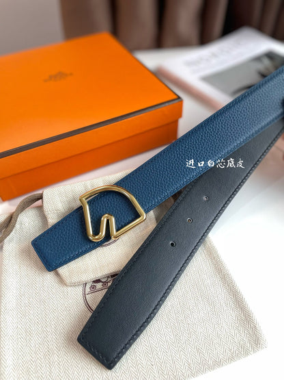 BOUCLE BELT BUCKLE & REVERSIBLE NAVY BLUE AND BLACK AND WHITE LEATHER STRAP 38MM GOLD HARDWARE