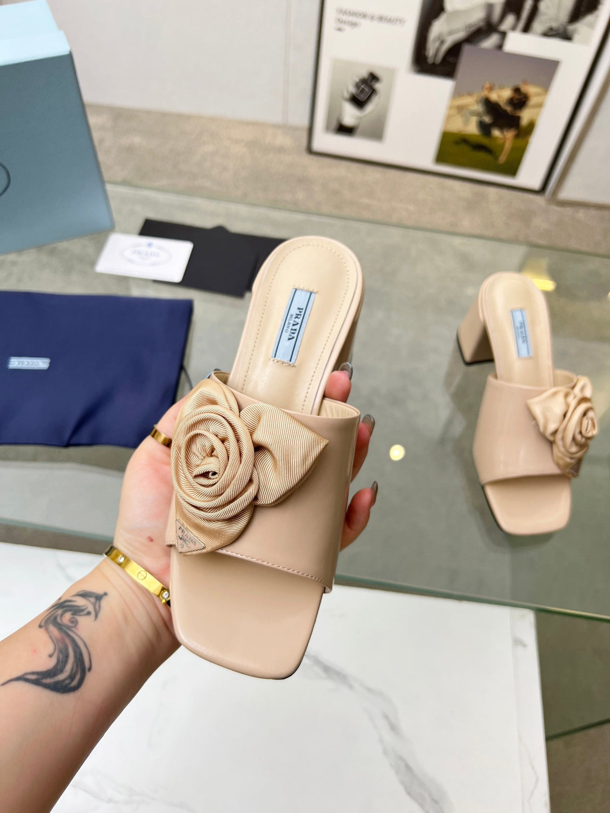 PRA FLOWER BLOCK HEELS 75 BEIGE CALFSKIN