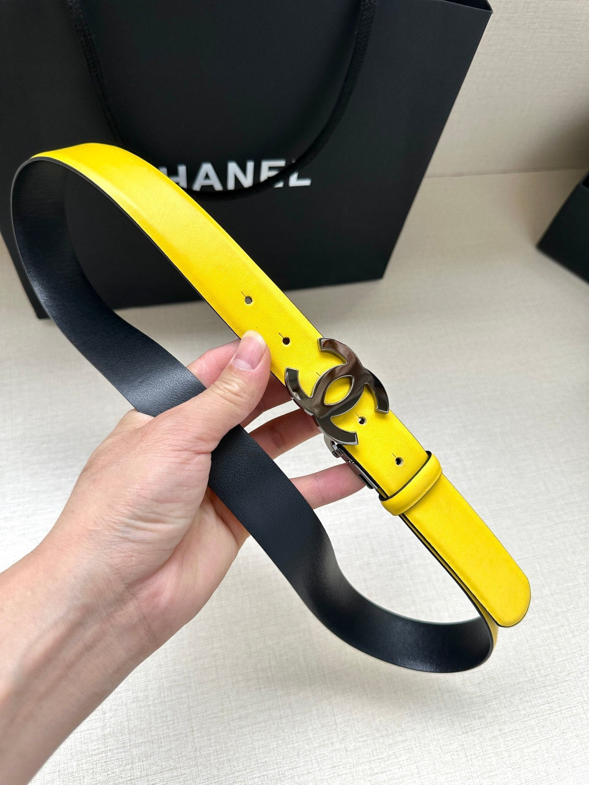 CC 30MM BELT IN BRIGHT YELLOW AND BLACK CALFSKIN WITH SILVER HARDWARE