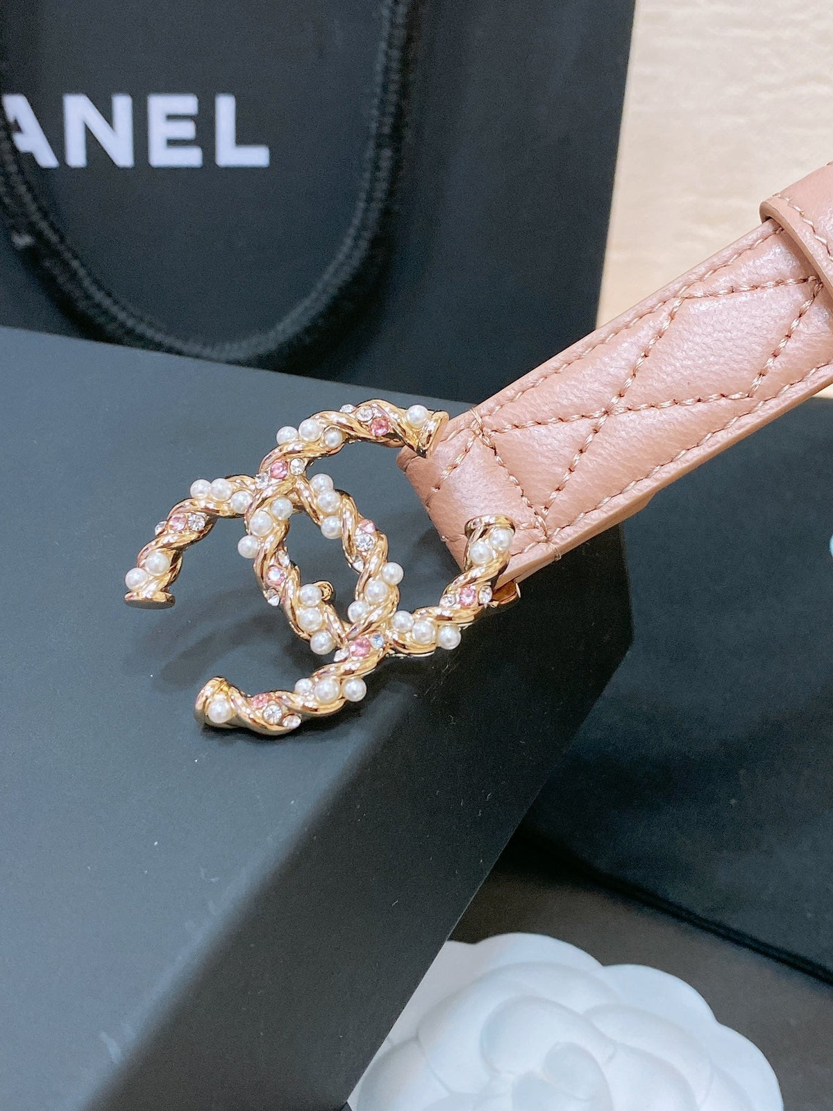 CC BELT 20MM IN PEACHY PINK EMBROIDERED CALFSKIN GOLD HARDWARE ATTACH PEARLS