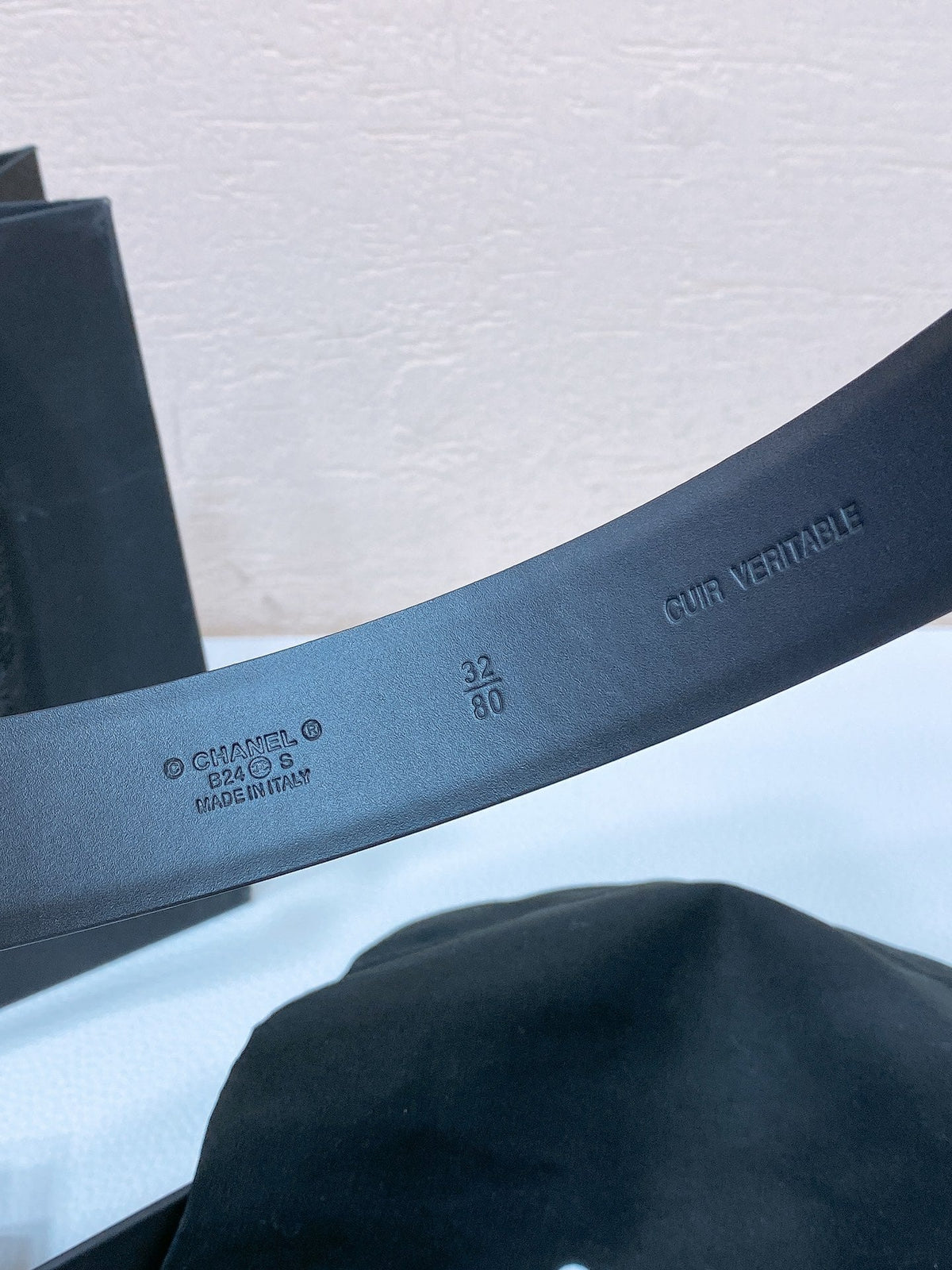 CC BELT 30 MM IN BLACK CALFSKIN PEARL LOGO