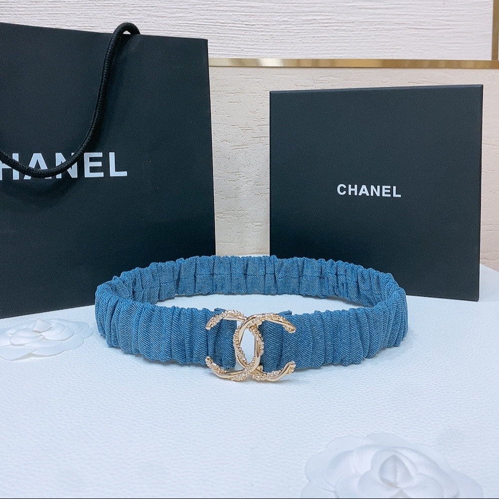 DOUBLE C ELASTIC BELT 30MM IN BLUE DENIM GOLD CRYSTAL BUCKLE