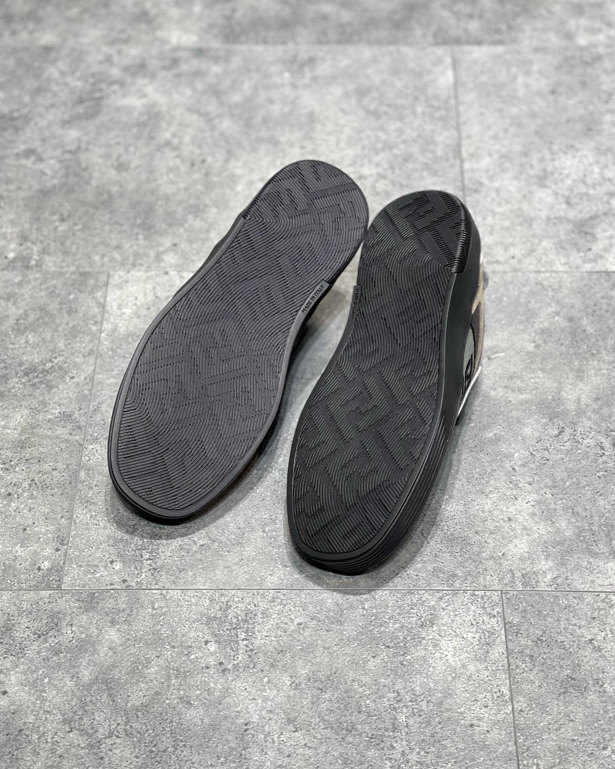 FEN Sneakers