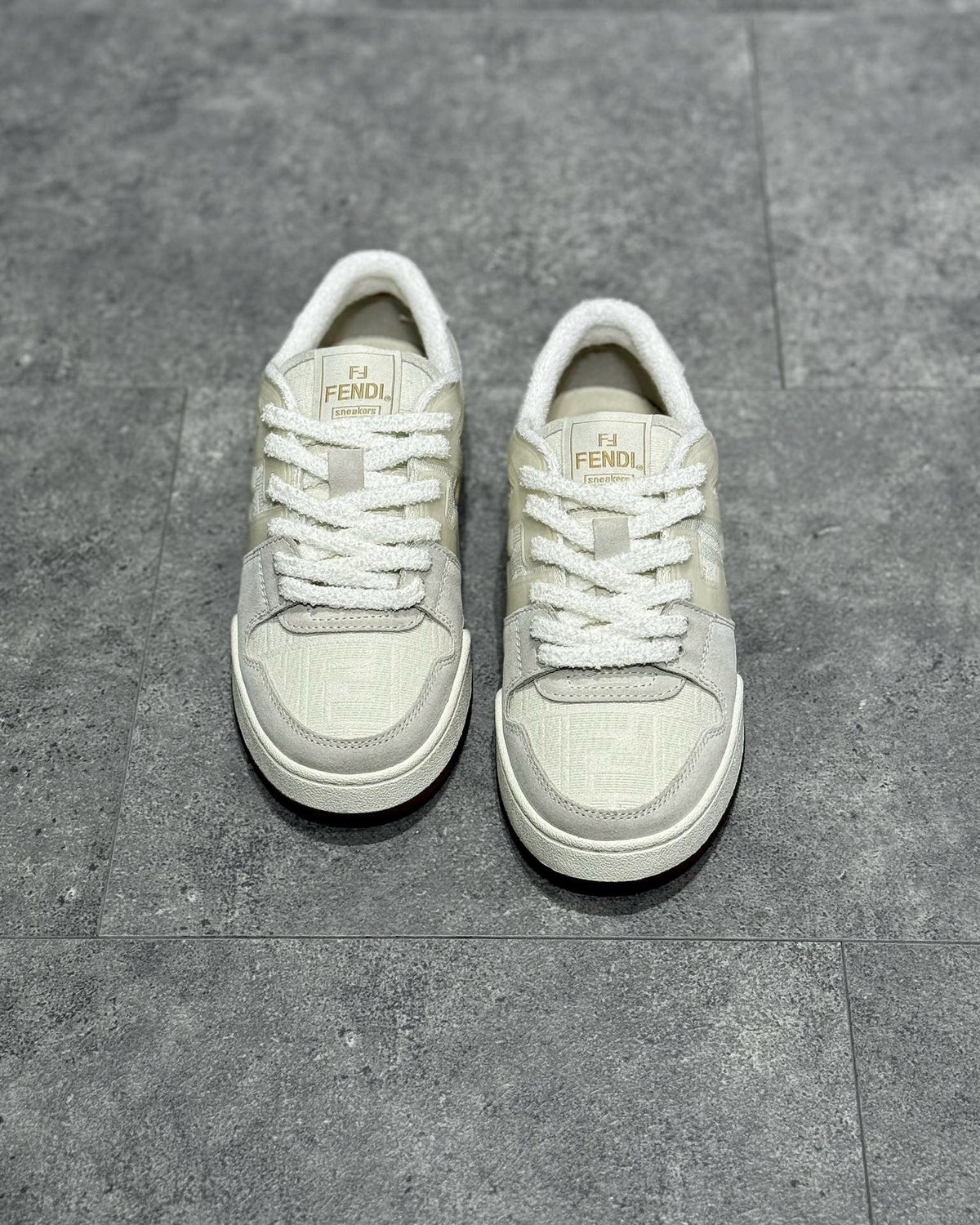 FEN Sneakers