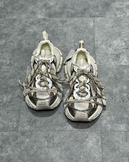 Sneakers & Shoes