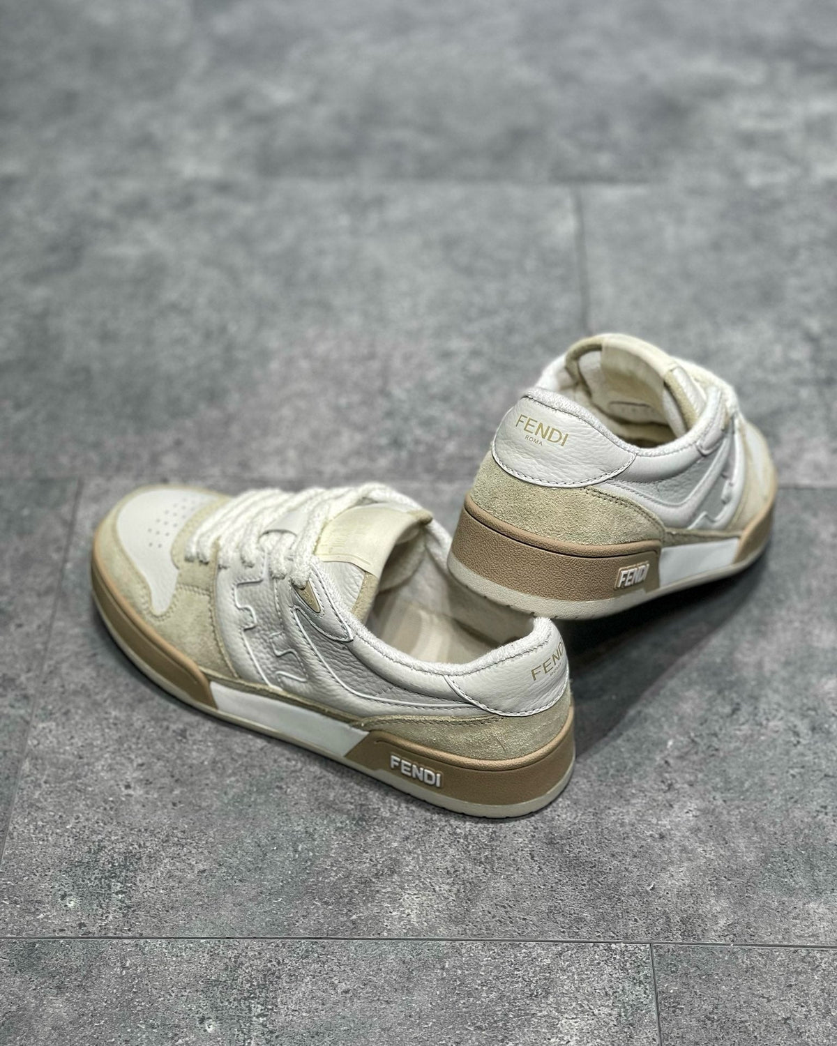 FEN Sneakers
