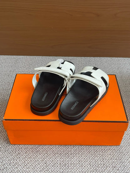 HERM Sandals