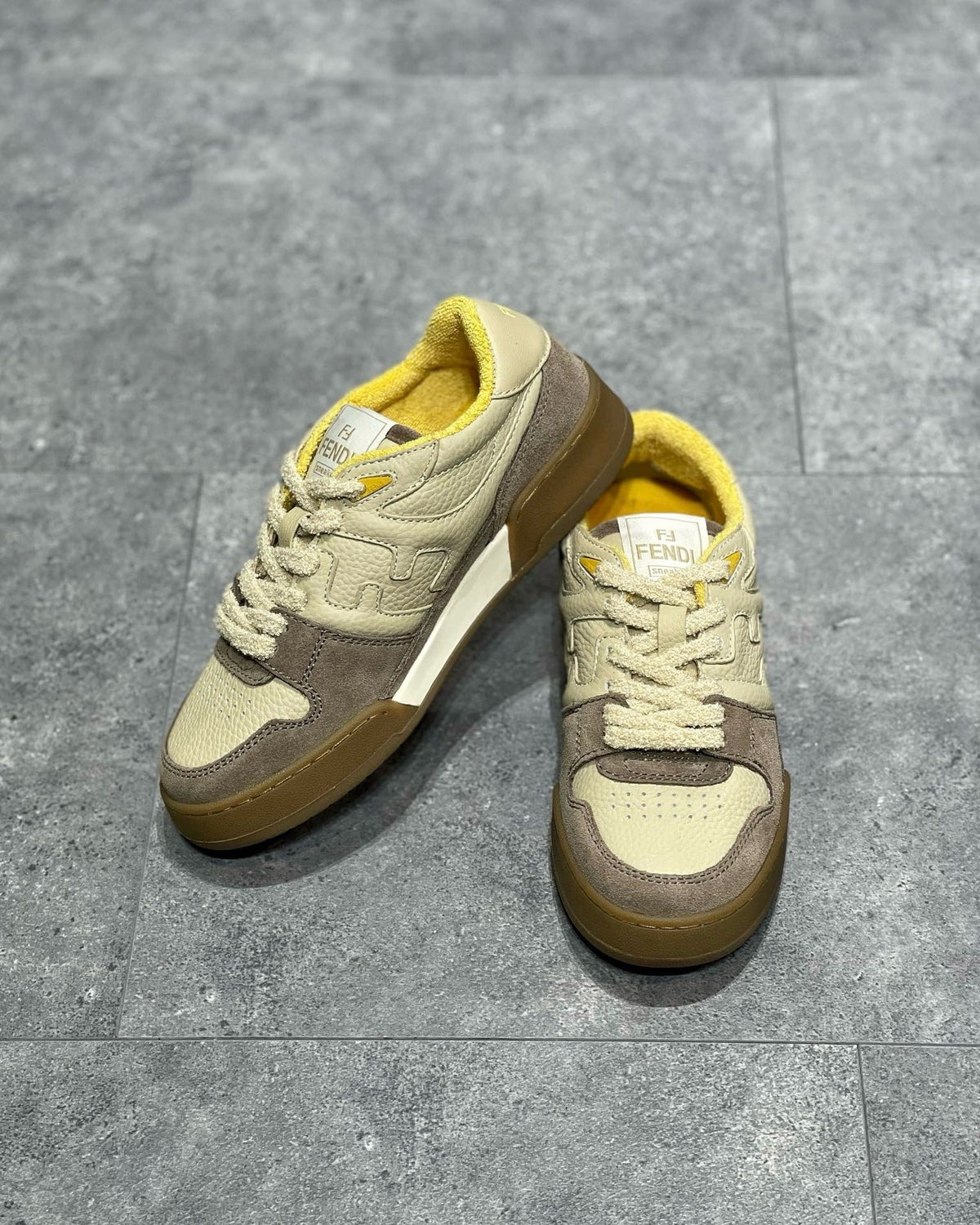 FEN Sneakers