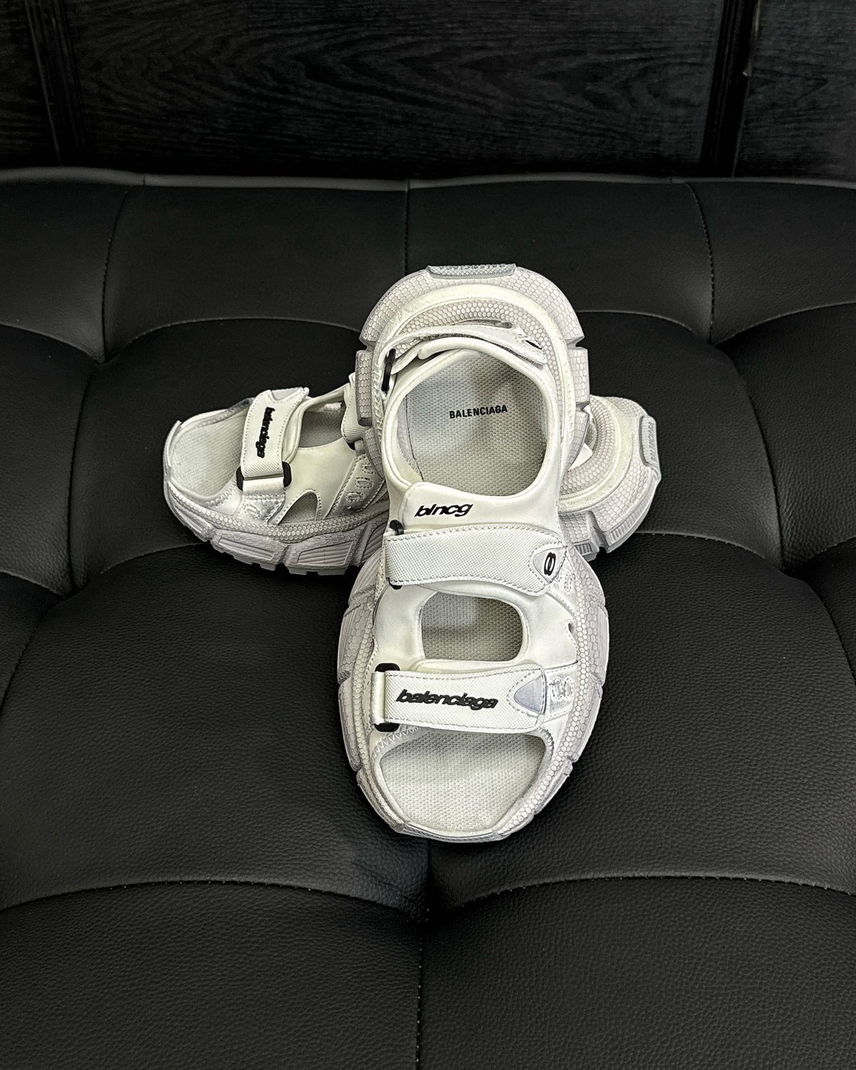 Sneakers & Shoes
