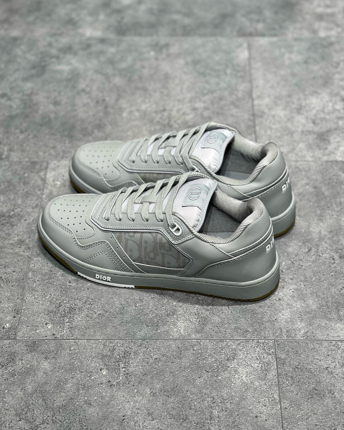 DIO Sneakers