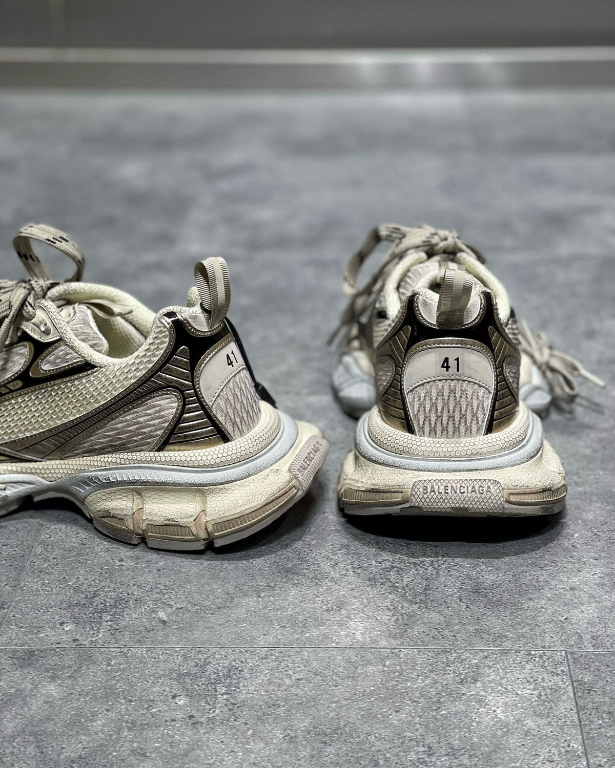 Sneakers & Shoes