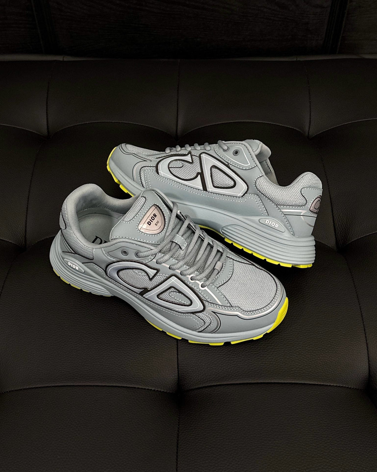 CD SNEAKERS