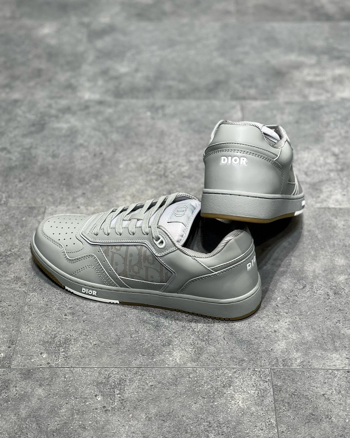 DIO Sneakers