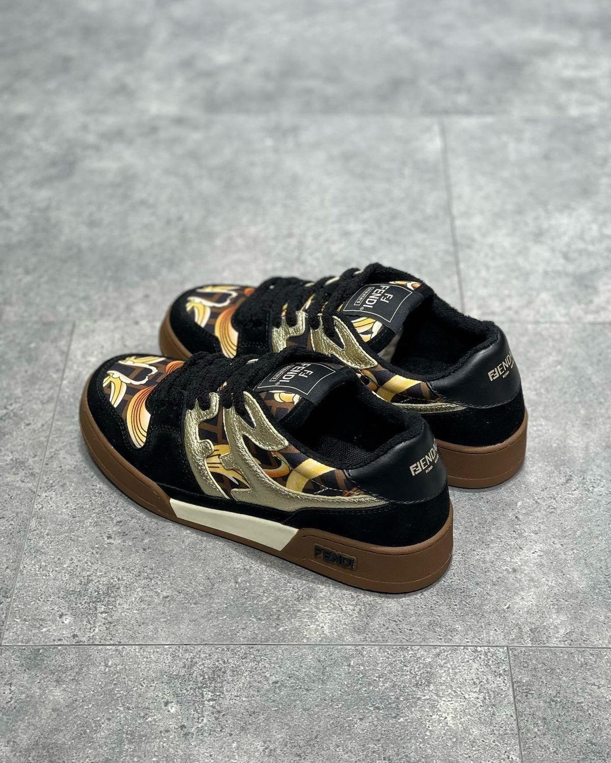 FEN Sneakers