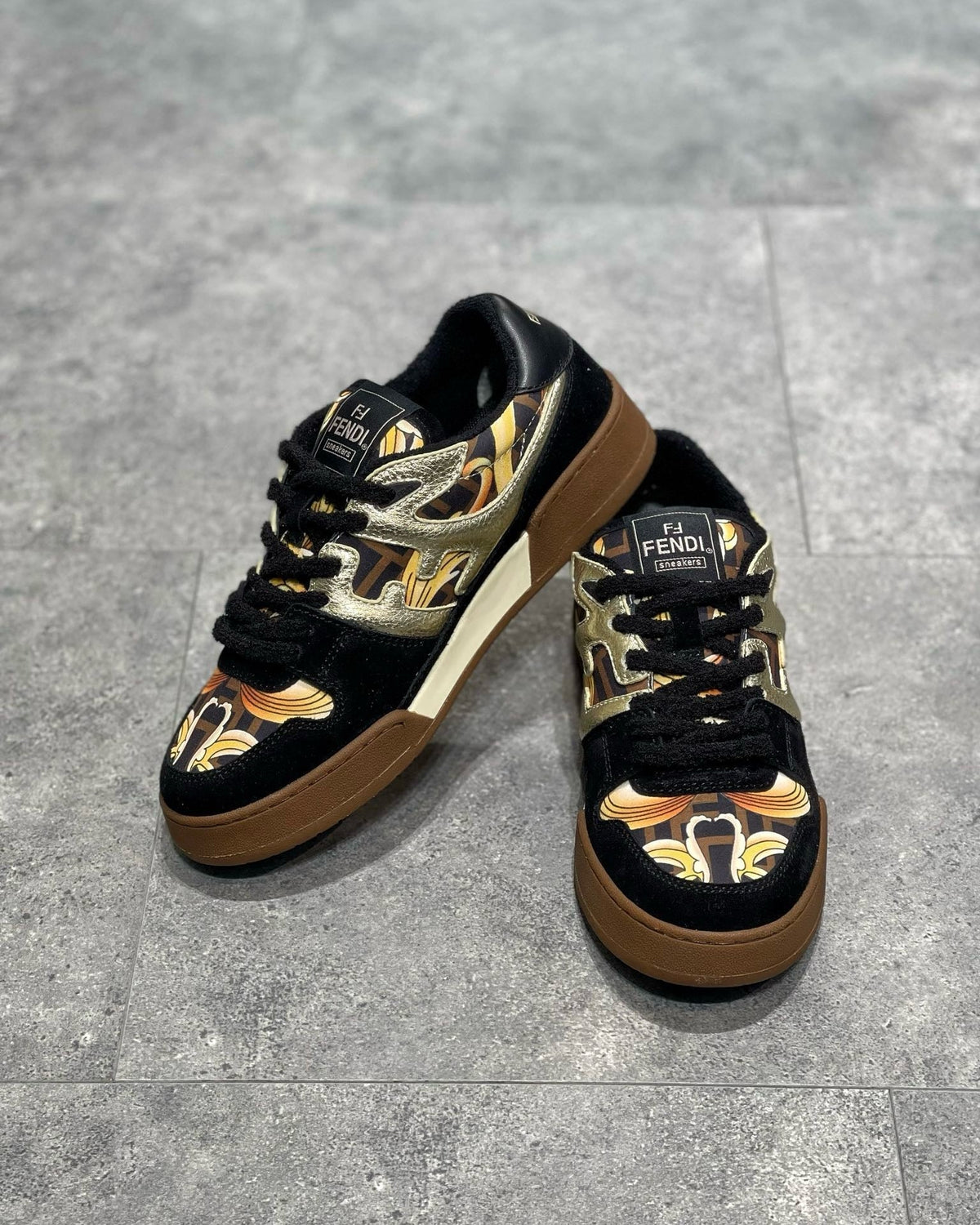 FEN Sneakers