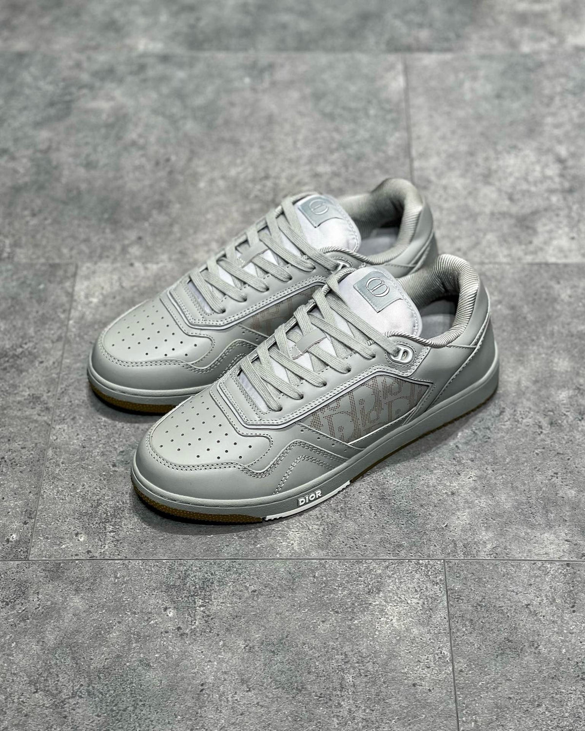 DIO Sneakers