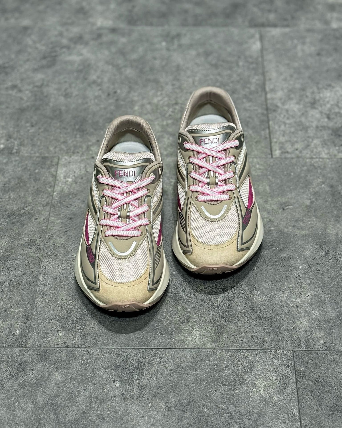 FEN Sneakers