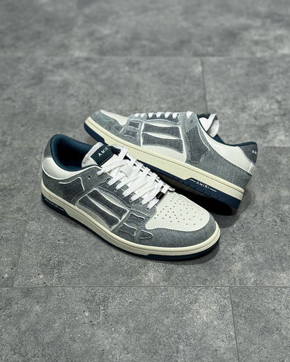 AMR Sneakers