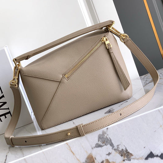 Loewe 2026 Puzzle Bag 24 Beige Grained Calfskin