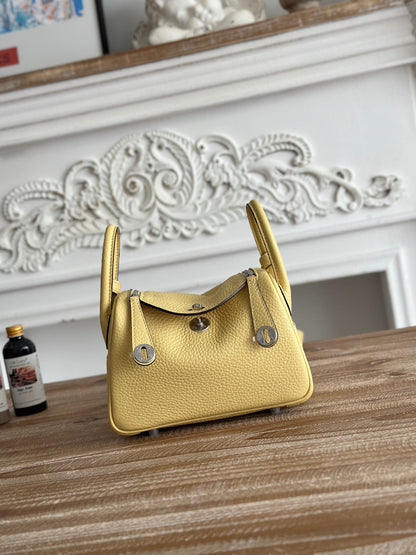 High-end Hermes 2026 Lindy Bag 19cm Togo Leather 2