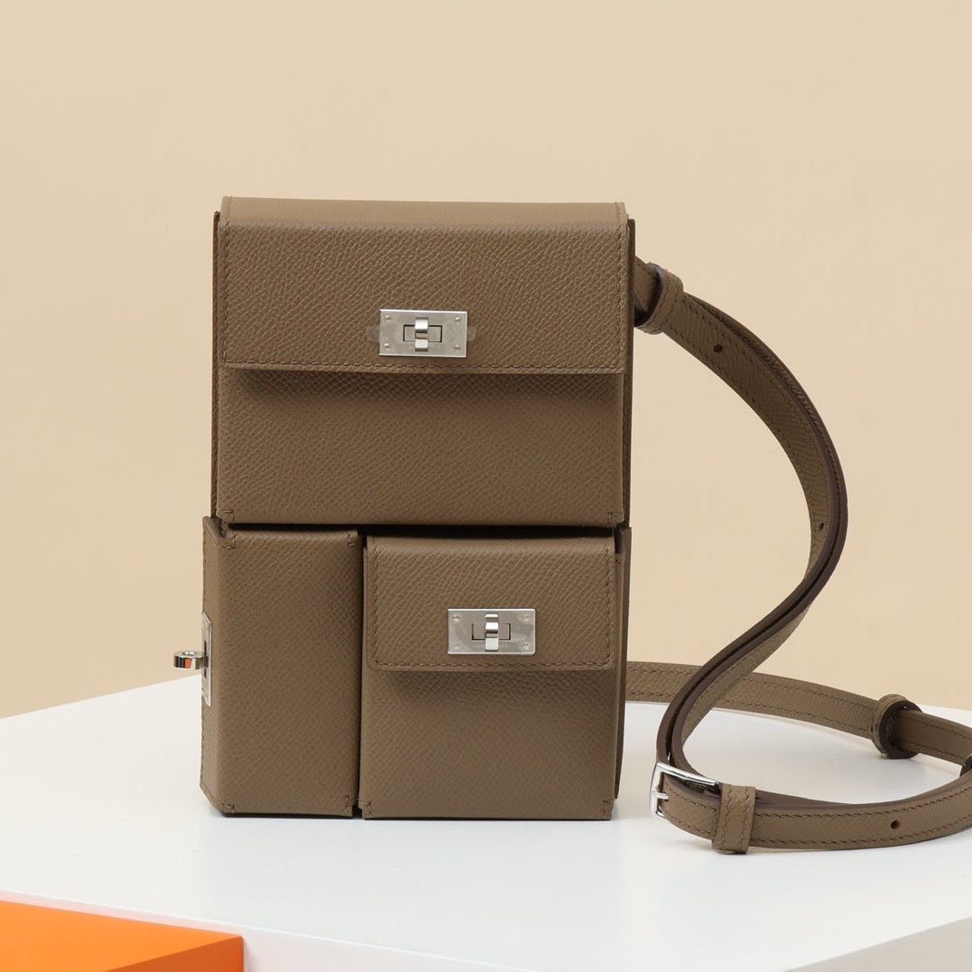 High-end Hermes 2026 Kelly Multipocket To Go Clutch 17.5cm Epsom Leather