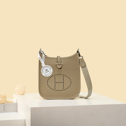 High-end Hermes 2026 Evelyne Bag 17cm Taurillon Clemence Leather 2