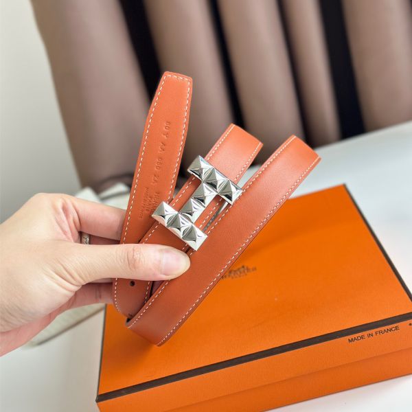 HERM H Medor Reversible Belt 24MM in Tourterelle Epsom Leather