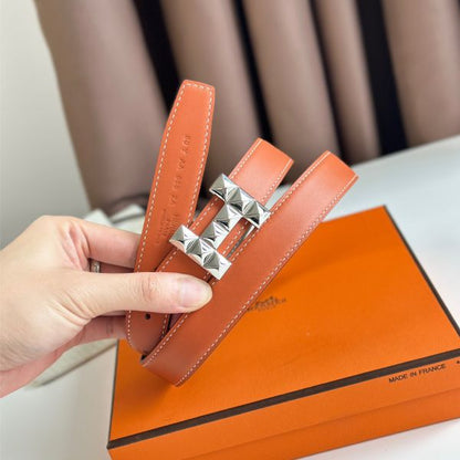 HERM H Medor Reversible Belt 24MM in Tourterelle Epsom Leather