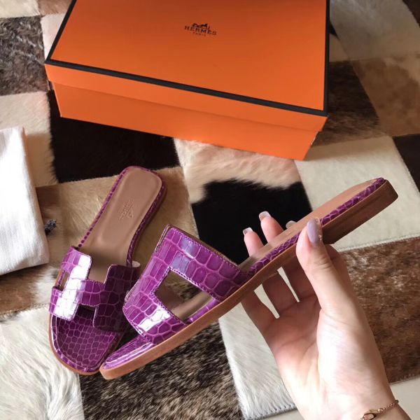 HERM Oran Sandals In Purple Shiny Niloticus Crocodile