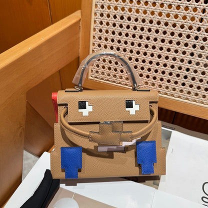 High-end Hermes 2026 Kelly Doll Picto Bag 18cm Cowhide