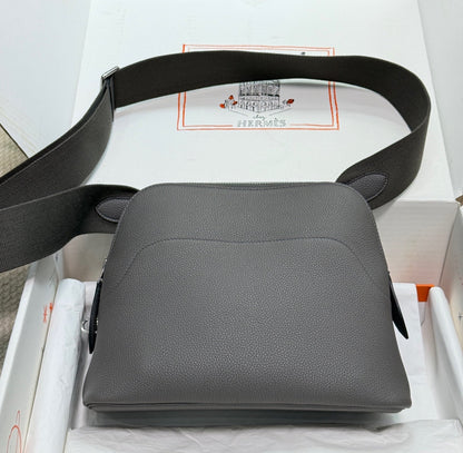 High-end Hermes 2026 Messenger Bowling Bag 26.5cm Togo Leather