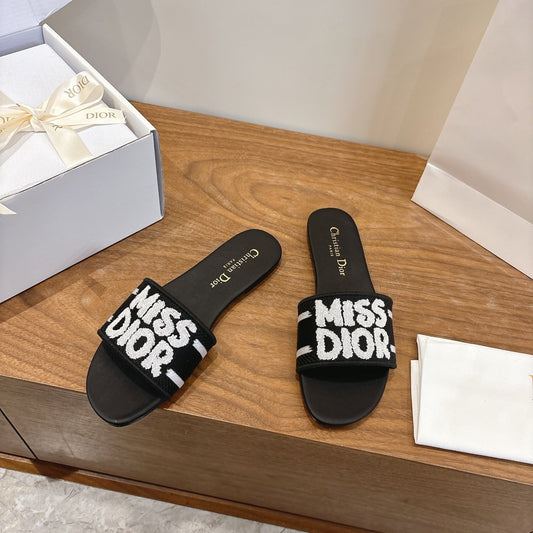 CD 26 Flat Sandals Miss Dior Canvas Cowhide 685462