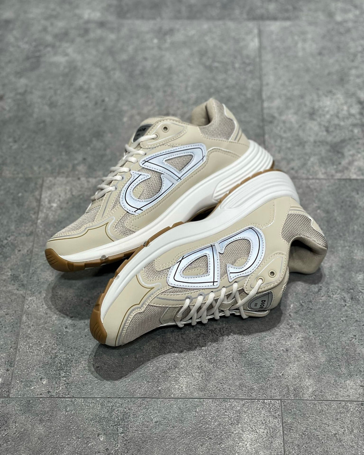 DIO Sneakers