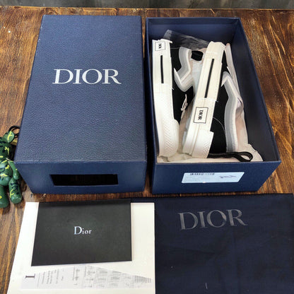 DIO Sneakers