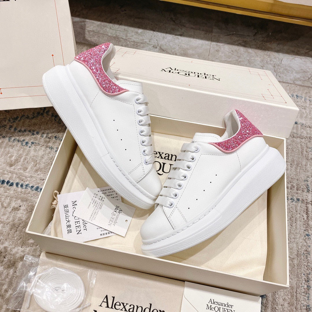 Sneakers & Shoes