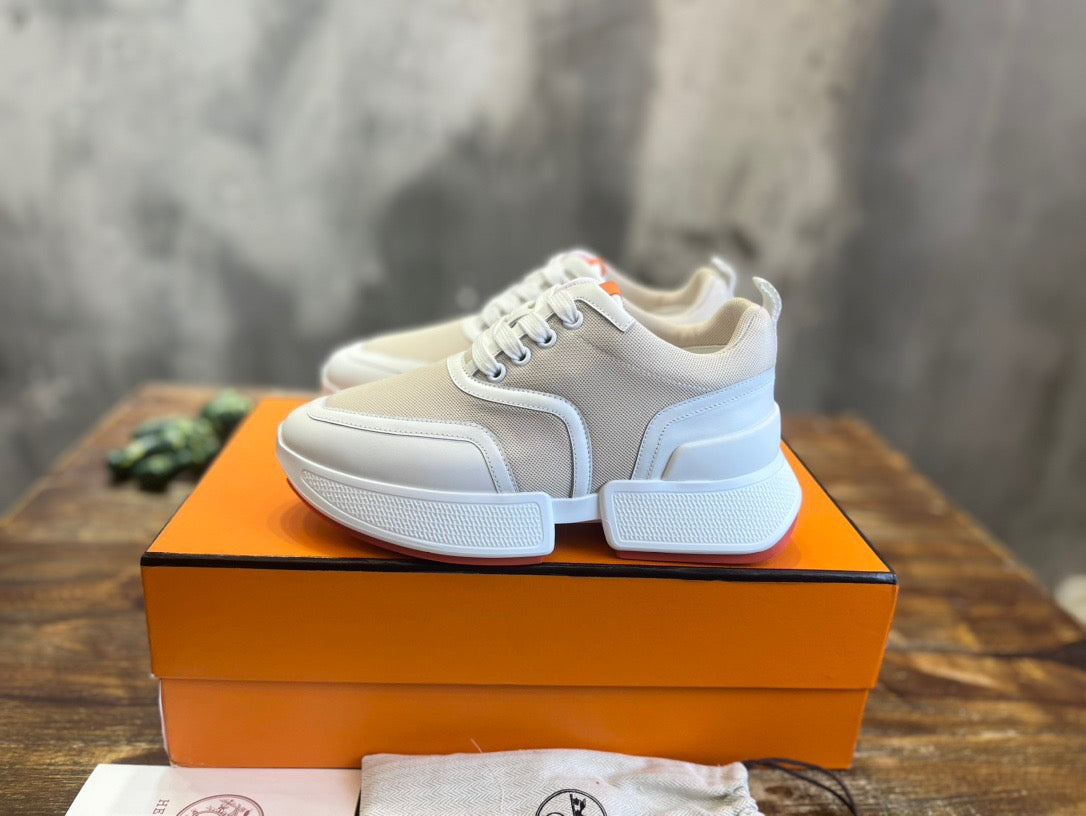 HERM Sneakers