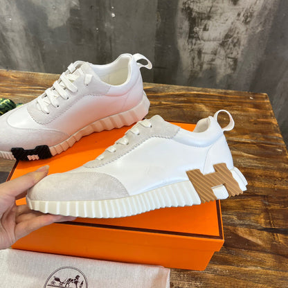 HERM Sneakers