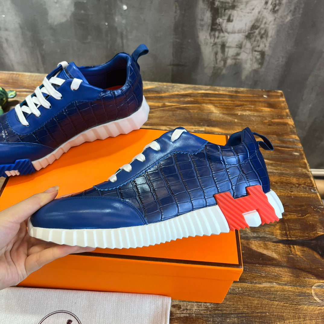 HERM Sneakers