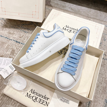 Sneakers & Shoes