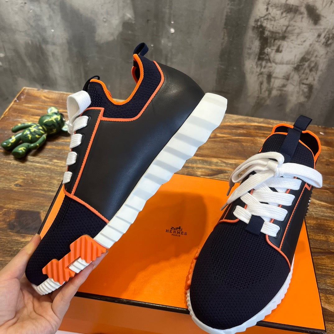 HERM Sneakers
