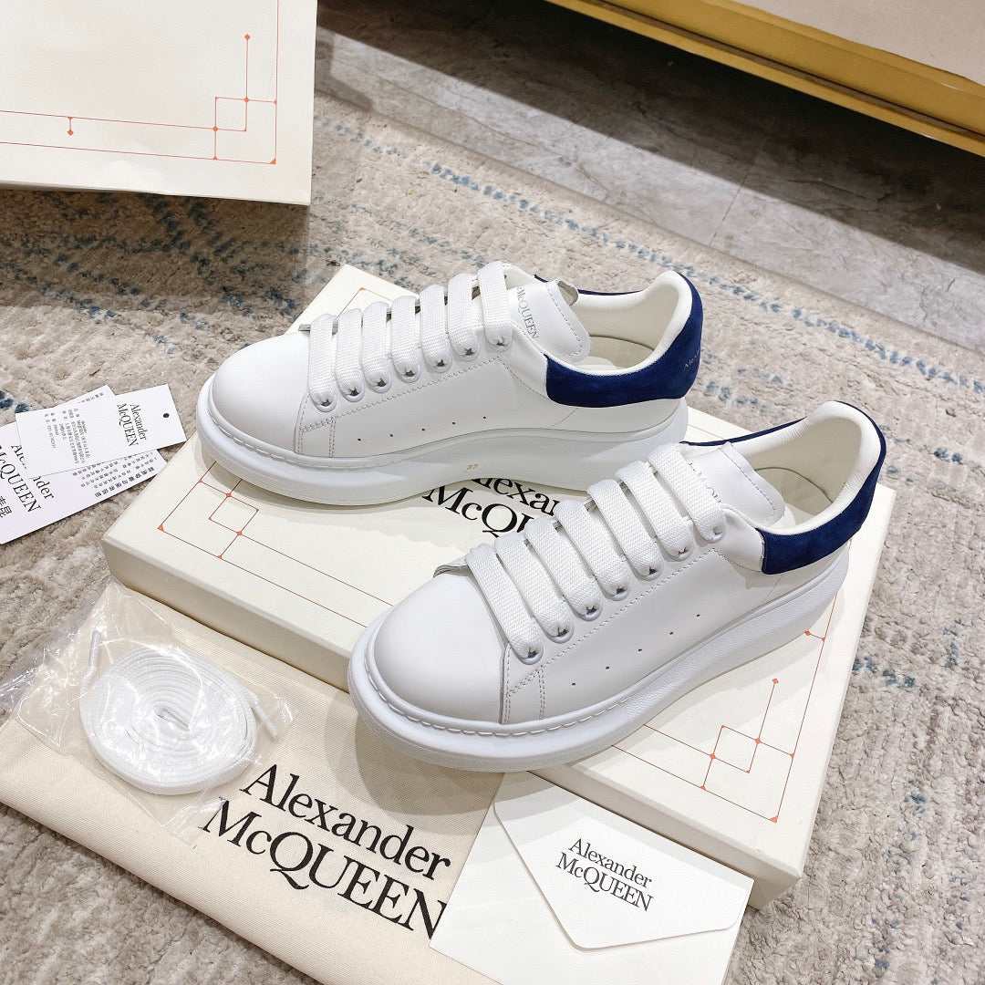 Sneakers & Shoes