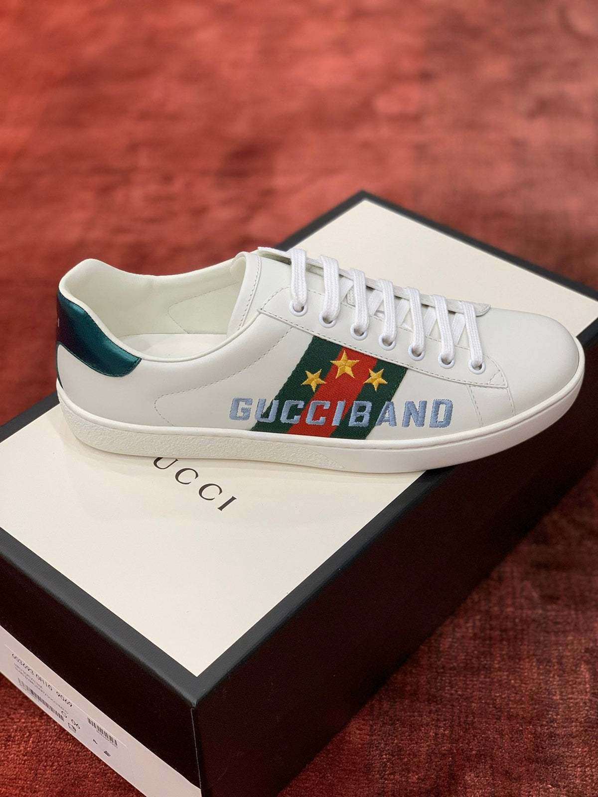 Sneakers & Shoes