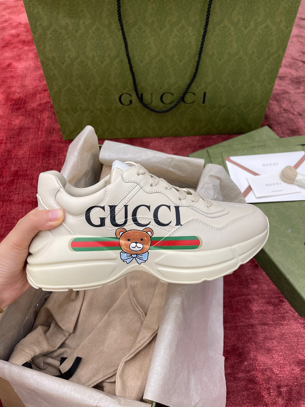 Sneakers & Shoes