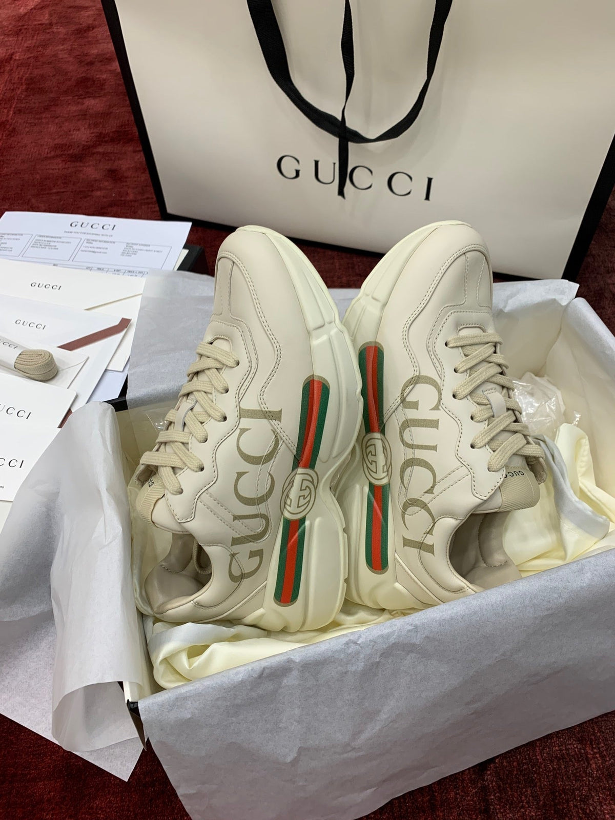 Sneakers & Shoes