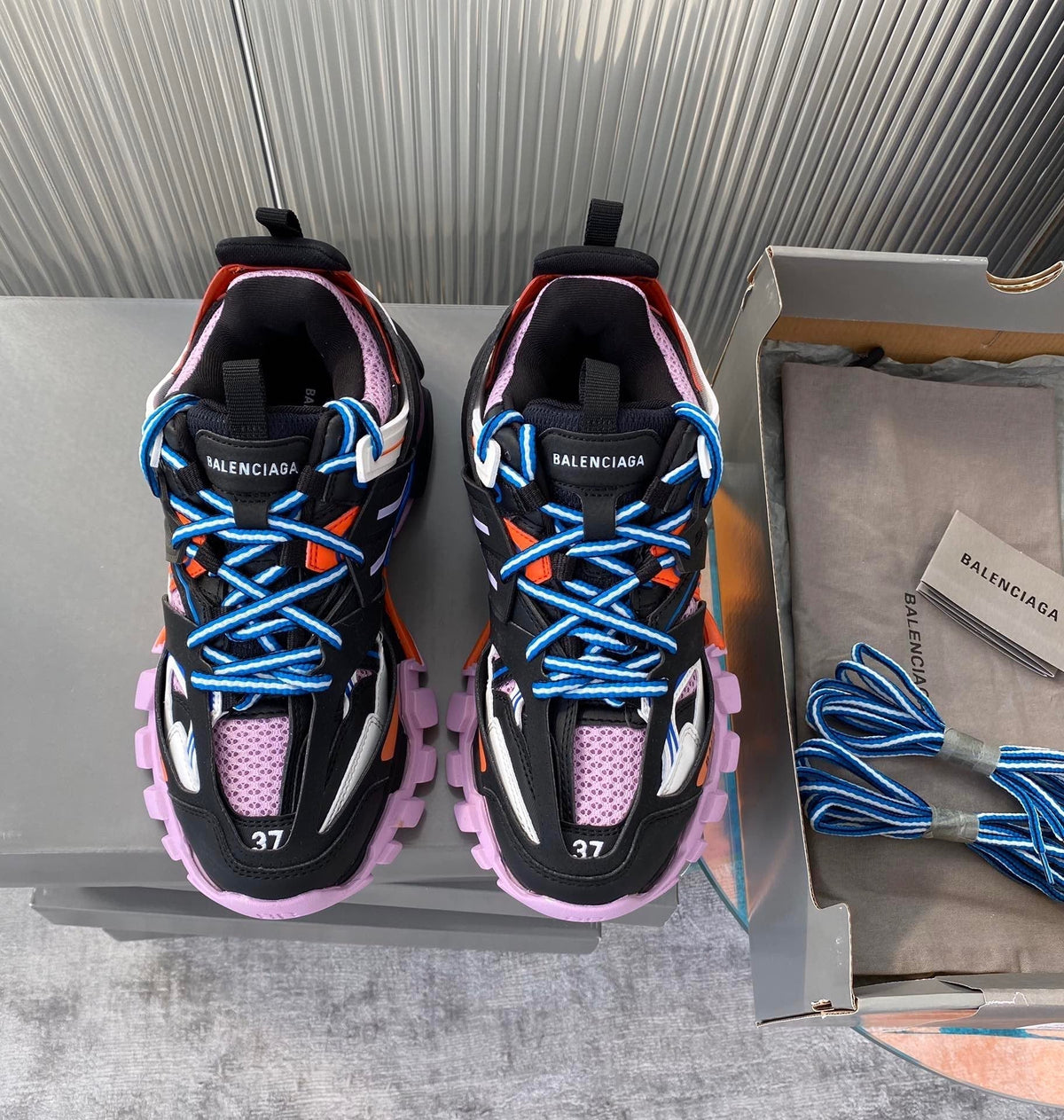 BLCG Sneakers