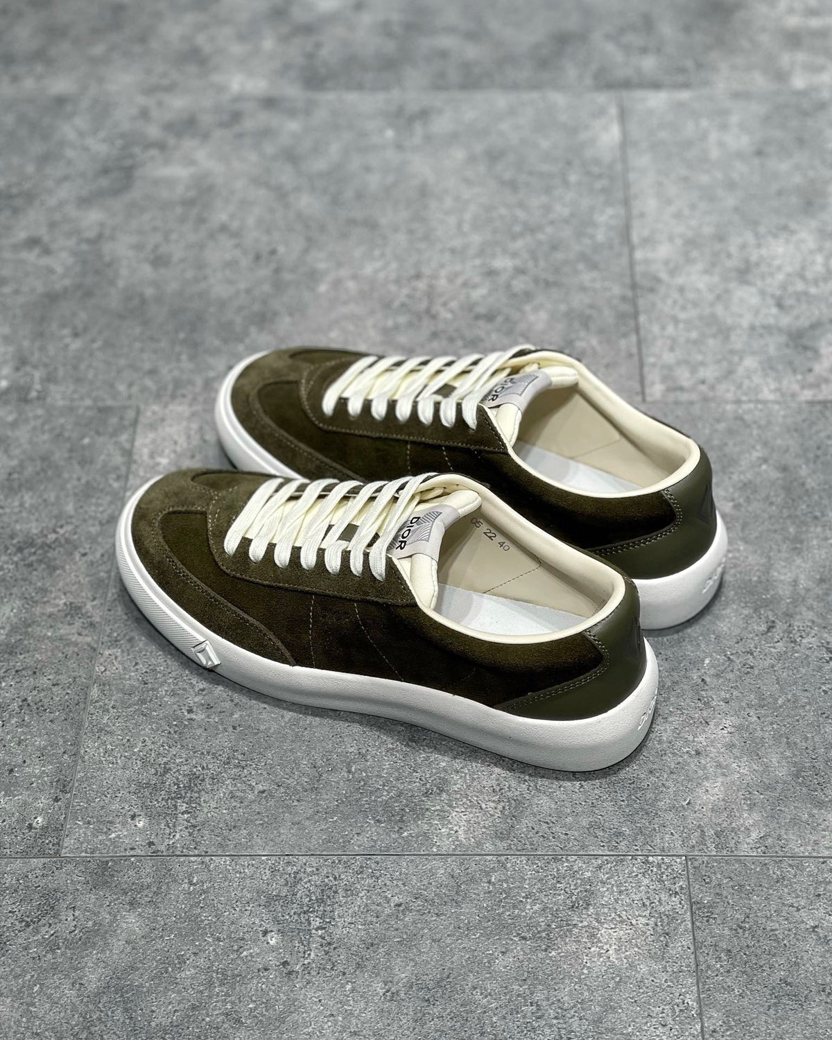 DIO Sneakers