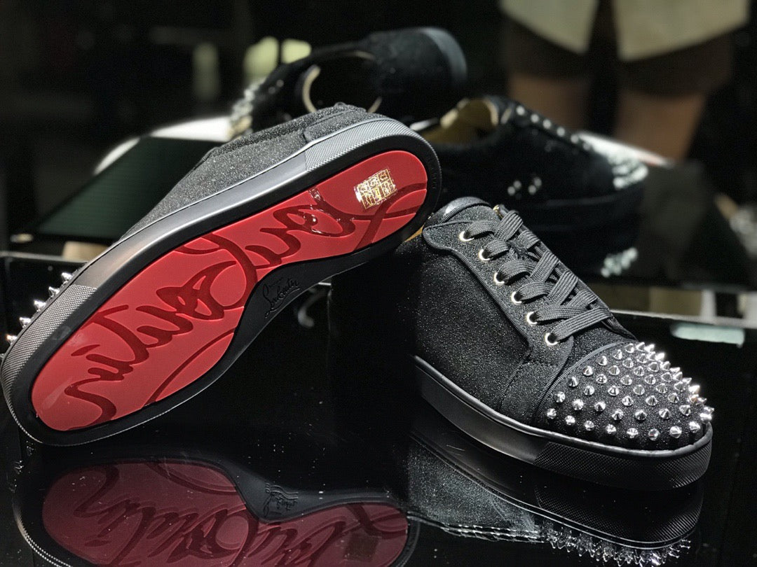 Sneakers & Shoes