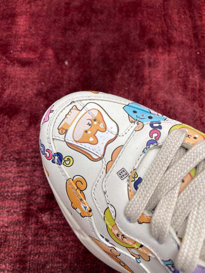 Sneakers & Shoes